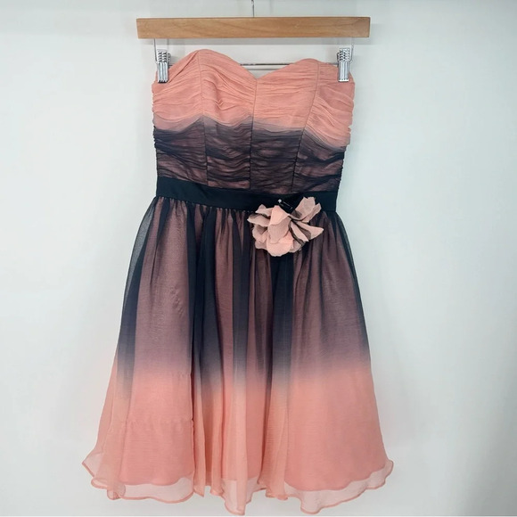 Betsy Johnson Ombré Tulle Flower Strapless Mini Hoco Dress - Picture 1 of 6